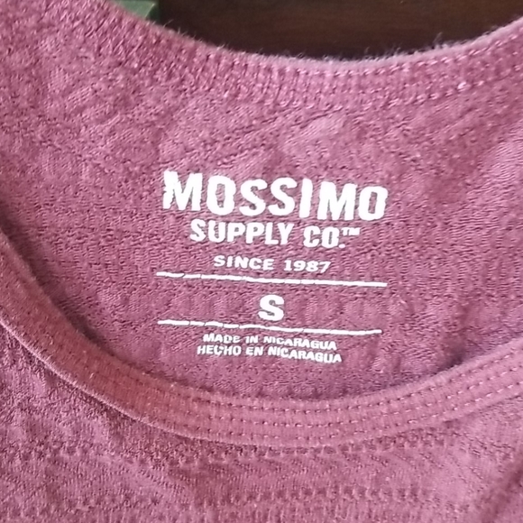 Tanktop - Picture 2 of 3